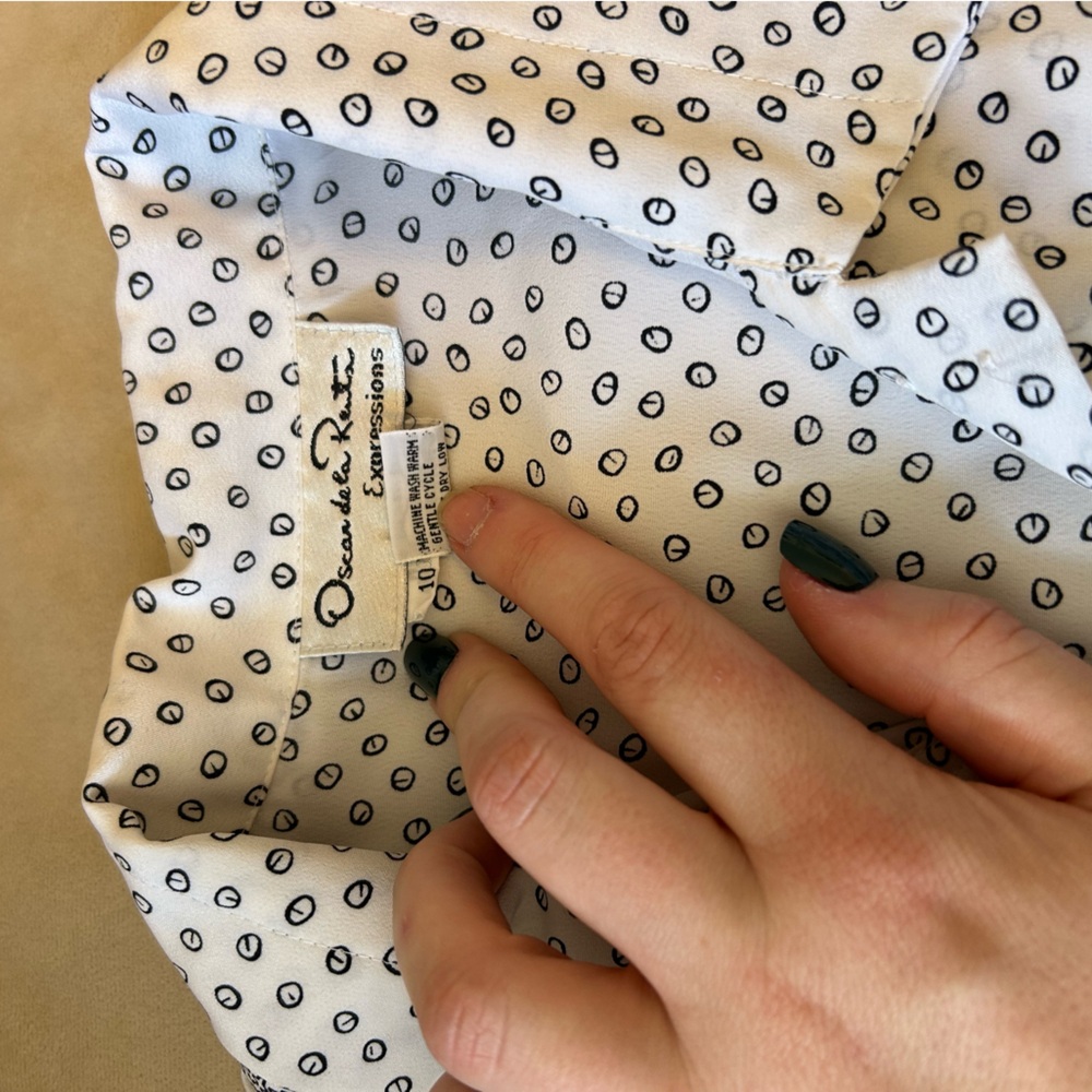 Vintage Oscar de la Renta White Blouse with Black Dot Print - Picture 2 of 4